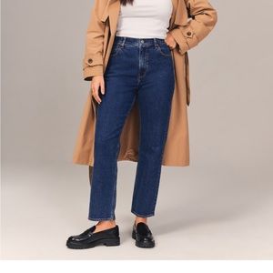 Abercrombie ankle straight ultra high rise. Curve love 29 extra long